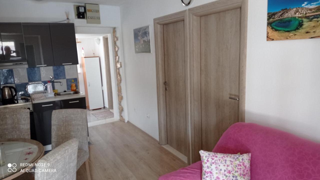 Holiday Home Marija Vrlika Экстерьер фото