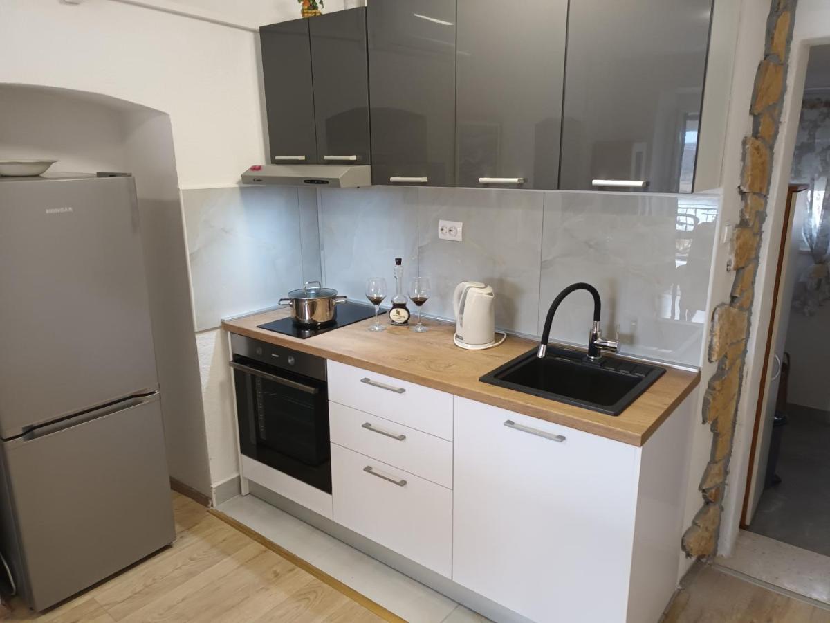 Holiday Home Marija Vrlika Экстерьер фото