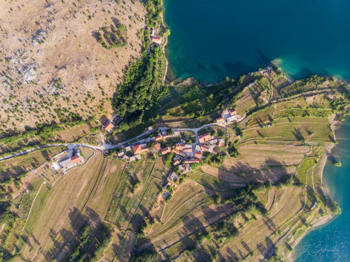 Holiday Home Marija Vrlika Экстерьер фото