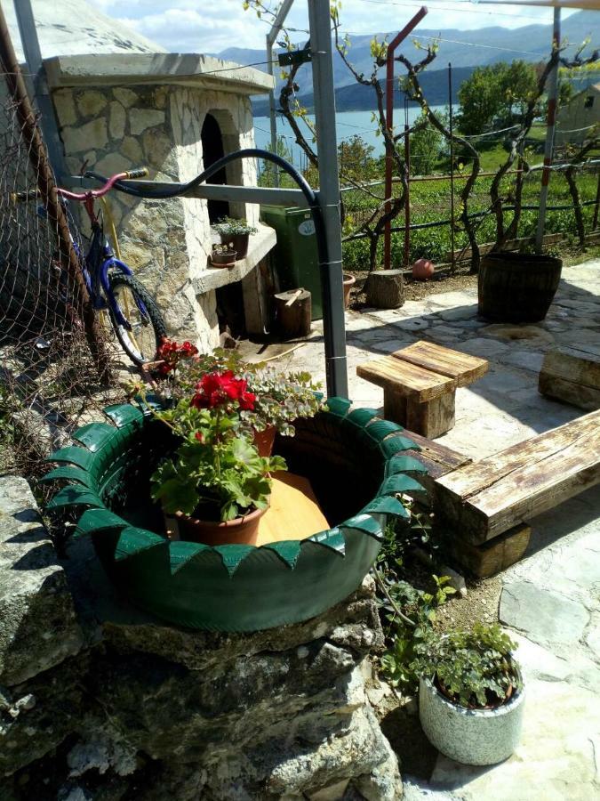 Holiday Home Marija Vrlika Экстерьер фото